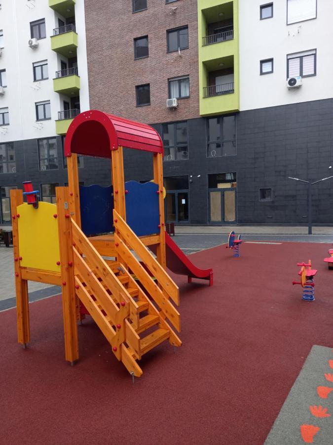 Ferienwohnung Avenija Oaza Novi Sad Exterior foto